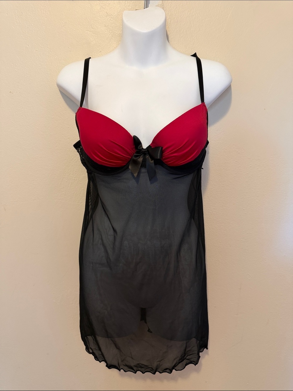Gilligan & O'Malley Red and Black Sheer Mesh Babydoll Chemise with Bow